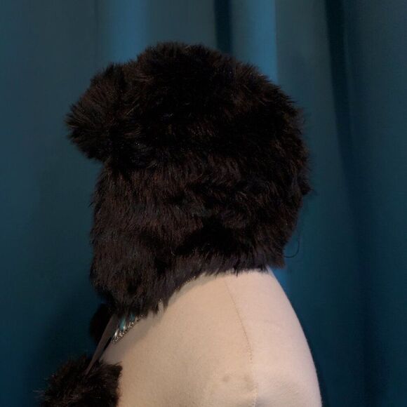 Faux fur Bougie Black Trapper Hat w/pom pom's  Warm & cozy! - Picture 2 of 8